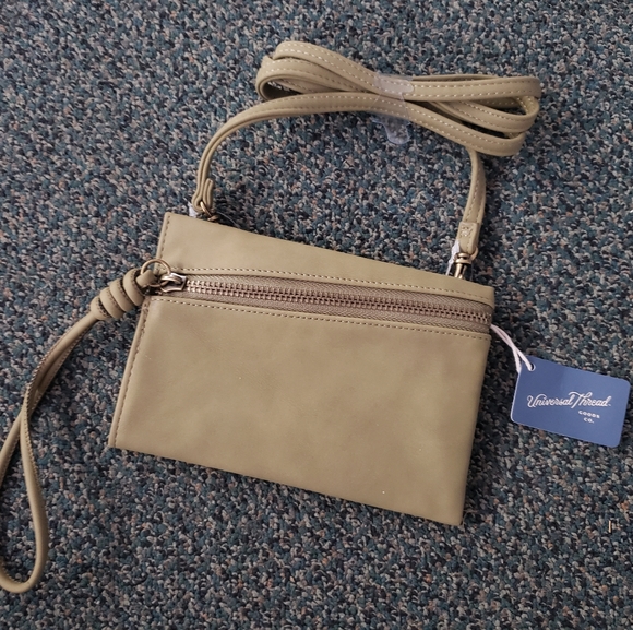 Universal Thread Green Crossbody Wristlet - Picture 4 of 5
